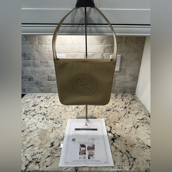 Gucci EUC Vintage Cream Patent Leather Shoulder Bag w/COA - Picture 3 of 14